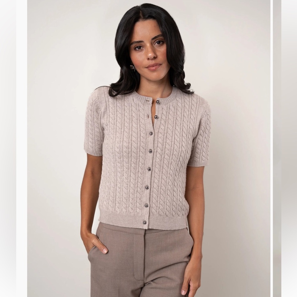 CYRUS The Cable Short-Sleeve Cardigan Button Up Cream Size Medium BRAND NEW
